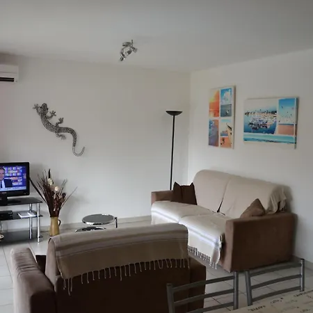 Appart T2- Grand Standing -clim- Piscine-plage A 800m Appartement Porto-Vecchio (Corsica)