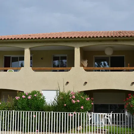Appartement Appart T2- Grand Standing -clim- Piscine-plage A 800m *