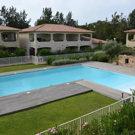Appart T2- Grand Standing -clim- Piscine-plage A 800m *